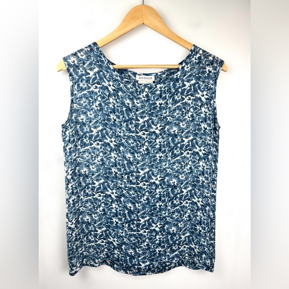 Ann Taylor Women’s 100% Silk Sleeveless Blouse Shell Tank Blue Floral Print Sz 4 - Picture 1 of 8